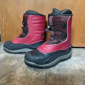 Baffin heavy duty winter boots with liner inserts